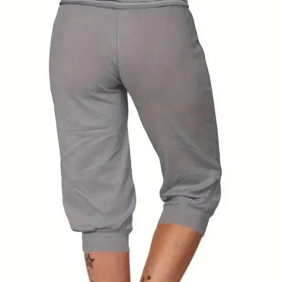 Stretchy comfort fit Capri pants grey - Picture 2 of 5